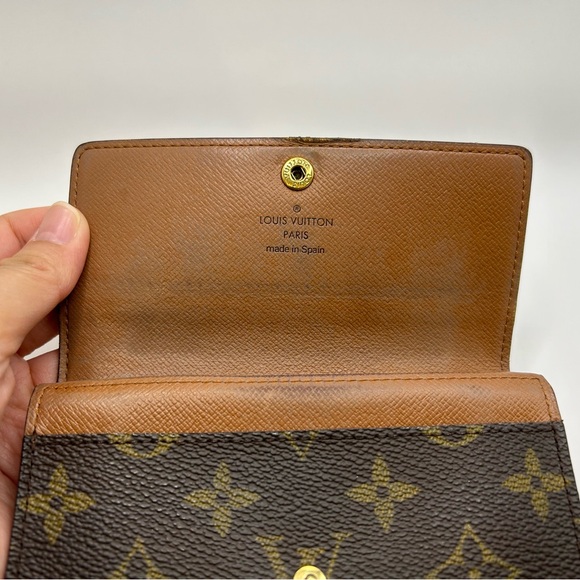 Authenticated Louis Vuitton Vintage Monogram Compact Wallet - Picture 3 of 10